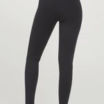 Spanx - The Perfect Ankle Leggings Classic Black Photo 1