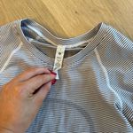 Lululemon Swiftly Tech Long Sleeve 2.0 in Tempo Stripe White / Black Photo 4