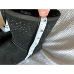 UGG Women’s 6 Black Stars Sheep Skin Fur Lined Classic Short 2 Comfy Comfy Boot Photo 7