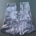 Lululemon NWOT  Diamond Dye Grey Capri Leggings Photo 2