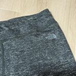 The North Face  Women's Gray Heathered Capri Athletic Leggings Photo 3