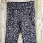 Grey Size Small Compression Capri Length Leggings Gray/Black/White Varie… Black Photo 4