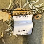 BloomChic Floral Print Ruffles Surplice Neck Blouse size 14/16 in Moss NWT Green Photo 10