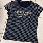 Abercrombie & Fitch Women Navy Blue Crew Neck stripe T-Shirt size XS Photo 0
