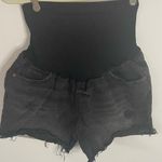 Old Navy Maternity Shorts in size 10 Photo 0