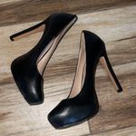 Pour La Victoire  round toe black heels Photo 2