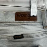 Wrangler light wash distressed denim Bermuda length short with tough hem size 8 Photo 4