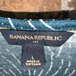 Banana Republic EUC  Shirt Photo 3