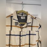 Hurley Size M Cream Tan Plaid Flannel Long Sleeve Button Down Collared Shirt Photo 4