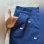Vineyard Vines Women'sβ Embroidered Whale EVERY DAY SHORTS Size 2 Photo 2