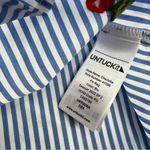 Untuckit cherry stripe Cotton Stretch Short Sleeve Charlotte Shirt Sz M Blue Size M Photo 7