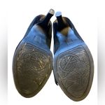 Unlisted  by Kenneth Cole Women's Closed Toe Heels. EUC Photo 3