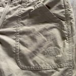 The North Face Horizon 2.0 Khaki Capris Size 4 Photo 7