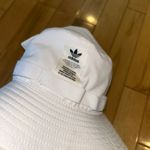 Adidas Bucket Hat Photo 2