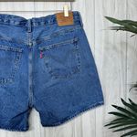 Levi's Levi’s Plus Size 501 Mid Thigh Shorts Pleased To Meet You size 32 858330056 Photo 6