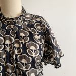 Ivy Jane Block and Flutter Top Size L 100% Cotton Black Grey Print Blouse Pleats Photo 2