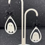 Ghost Earrings with Bow – Cute Spooky Halloween Jewelry Black Photo 2