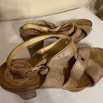 Fly London  Women’s Metallic Bronze Leather Wedge Sandals Size 10.5 Adjustable Photo 2