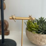 Vintage Gold Tone Blue Rhinestone Delicate Flower Earrings Screw Back Photo 2