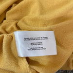 Orvis Women’s  mustard yellow v-neck short sleeve top Medium Photo 4