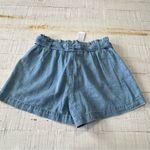 American Eagle High Waisted Paperbag Soft Shorts NWT size Medium Denim Pleated Photo 9