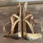 Kenneth Cole  Reaction Strappy  Gold Sandals Women’s Size 9 Double Buckle Photo 6