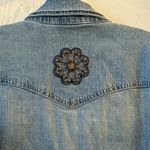 Madison & Max Petite Denim Jacket Embellished Flower Blue Jean Button Up Small Size undefined Photo 2