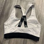 Nike Women's  Non-padded Sports Bra Photo 1
