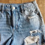 American Eagle  Mom Short Distressed Ripped High Rise Denim Shorts Size 2 Photo 3