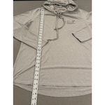 Vineyard Vines  Edgertown TShirt Hoodie Whale Logo Light Gray Size L Photo 3