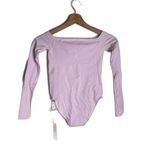 SKIMS  essential bodysuit off the shoulder in color cherry blossom size S/M Photo 2