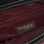 The Sak NWT  By Elliot Lucca Berry Crochet Handbag with Leather Handles Photo 4