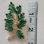 Vintage Gerry’s Evergreen Berries Christmas Holiday Pin Brooch Costume Jewelry Green Photo 4