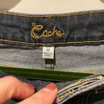 Cache Jeans Photo 3