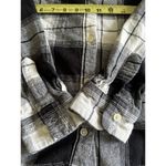 Old Navy  Womens Black And White plaid Flannel Boyfriend Shirt Size M Photo 9