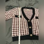 Anthropologie Maeve Sz: M  sweater Maroon White Houndstooth Vneck Cardigan. Photo 3