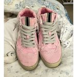 Shu Shop Sneakers Photo 3