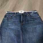 Old Navy Old‎ Navy Medium Wash Raw Hem Mini Denim Skirt Size 2 Photo 4