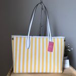 Kate Spade Purse Photo 4