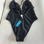 Cupshe  Deep V-Wire Cross Back Cheeky One Piece Swimsuit Size Large Black Photo 5