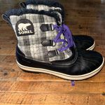 Sorel  Tivoli plaid plaid purple lace up 9.5 winter boots Photo 1