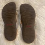 Vionic  Gray Sandals with Thong Strap and Comfortable Footbed size 9.5 Photo 4