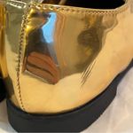 Rue 21 junior gold metallic lace up shoes size 7/8 Photo 5