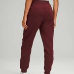 Lululemon Scuba High-Rise Jogger Fleece 28" Red Merlot Women's 6 Photo 1