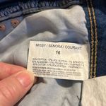 Bandolino  Women’s Indigo Denim Bermuda Shorts Missy Q50 Photo 4