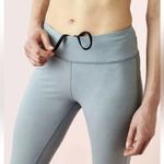 On Running Women's ON Running Tights 7/8 Sea Blue Size Small Photo 3