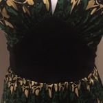 Diane Von Furstenberg  Green & Black Floral Silk Jersey Sleeveless Tie Top Size P Photo 2