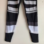 Lilybod  Black, Gray, & White Jade Super Burst Legging Photo 8