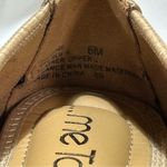 Me Too  Gold Leather Ballet Flats Blue Sole Size 6 Cushioned Insole Photo 5