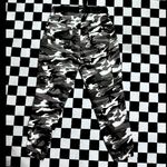 Vip Jeans Camo cargo pants with belt, featuring a mix of black and grey hues. Elastic ankles Photo 3